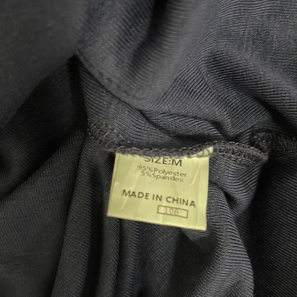 Super cute tunic - Picture 3 of 3